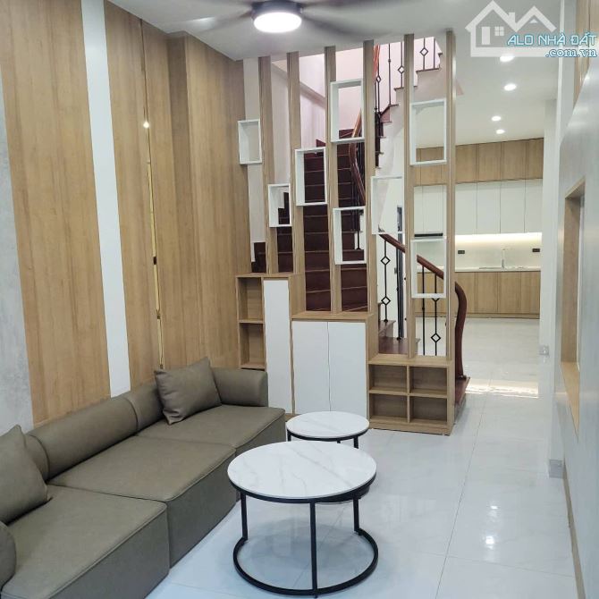 Nhà Nghĩa Lộ, Yên Nghĩa 10m ra oto, gần chợ, full nội thất, 40m 4 tầng giá 5.96 tỷ