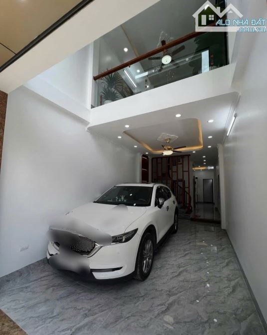 Bán nhà mới đẹp 60m2 5 tầng, thang máy, ngay Đông Mỹ - Thanh Trì, Siêu hiếm