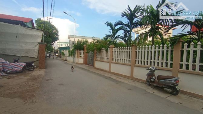 BÁN ĐẤT THUẬN THÀNH, BẮC NINH. 76M2 * MT 4,2M * 2,6 TỶ. ĐƯƠNG Ô TÔ VÀO ĐẤT.