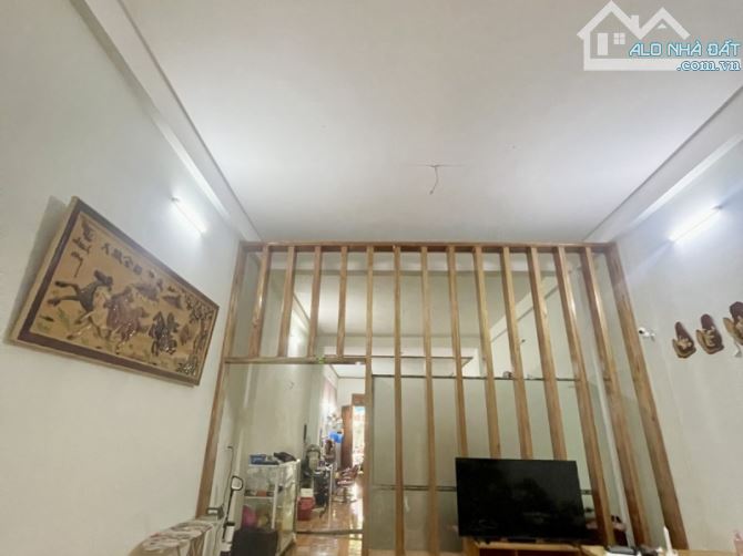 NHÀ 3 LẦU MẶT TIỀN KINH DOANH ĐƯỜNG NGUYỄN HỮU THỌ, KHU METRO, GIÁ 11.99 TỶ