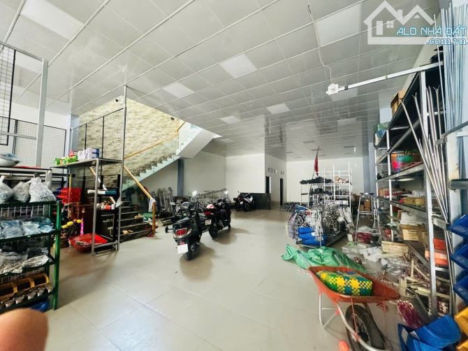 Nhà mặt tiền kinh doanh KDC Thuận Giao, phường Thuận Giao, TP Thuận An. 15 tỷ - 10