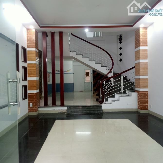 Cho thuê nhà 3 tầng. Đường trần phước thành. Gần cách mạng tháng tám. Cảm lê TP ĐÀ NẴNG - 1