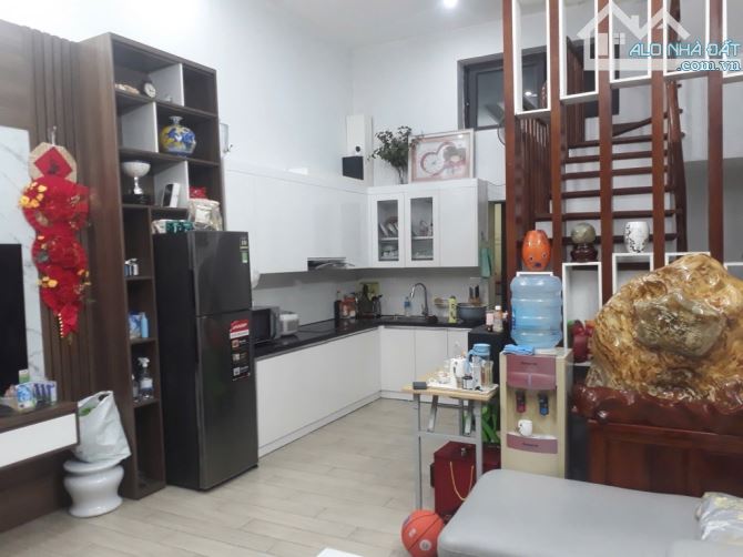 BÁN NHÀ Ô TÔ ĐỖ CỬA 40M PHỐ NGỌC LÂM GIÁ CHỈ 7,45 TỶ - 1