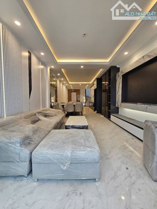 THẠCH BÀN - 60M2 - 6 TẦNG - THANG MÁY - ĐƯỜNG VỈA HÈ - NHÚ 10 TỶ - 1