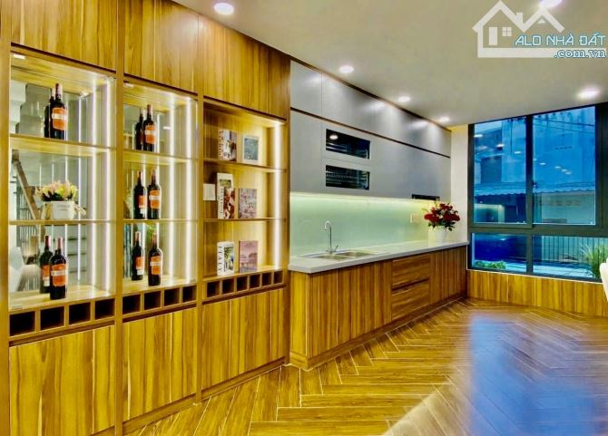B.án nhà hơn 8 tỷ, ô tô đỗ, ra vào, diện tích 40m2 - 1