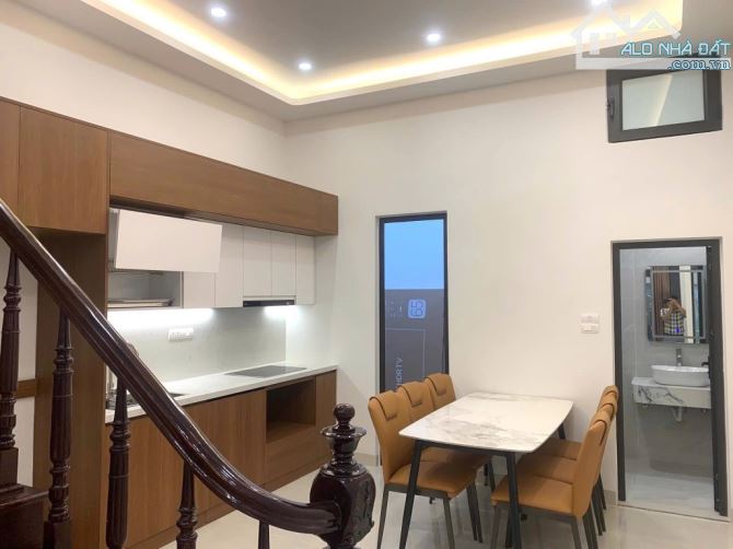 Bán nhà Cổ Nhuế, 48m2 nhỉnh 9 tỷ, dân xây, ngõ thông, gần ô tô, sát phố , hàng xóm Resco - 1