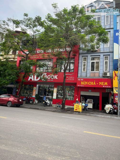 MẶT PHỐ AN DƯƠNG VƯƠNG BÁN ĐẤT TẶNG NHÀ CẤP 4 245m MT 10m 48 TỶ - 1