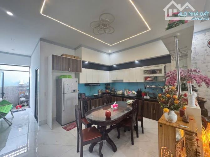 BÁN NHÀ LẦU SỔ RIÊNG GẦN CHỢ QUANG THẮNG, TRẢNG DÀI GIÁ CHỈ NHỈNH 2TỶ - 1