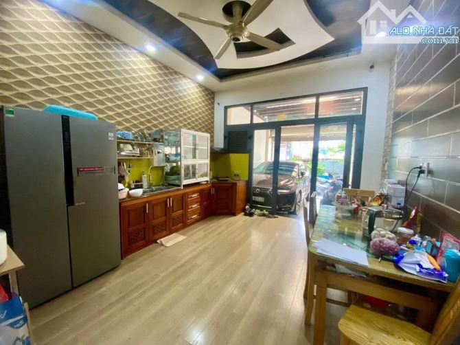 NHÀ ĐẸP 2 MẶT TIỀN – HẺM XE TẢI TRÁNH – ĐƯỜNG SỐ 4, BÌNH TÂN-73m2- (4*18m)-7. 2 tỷ tl - 1