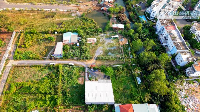 Bán lô đất vườn đường ô tô tận đất, nằm trong khu biệt thự hiện hữu - 1