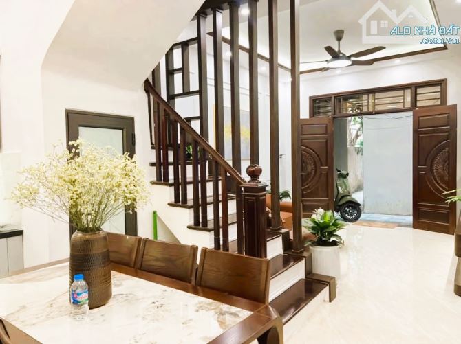 Hoa Hậu Phố Minh Khai 35m2, Full Đồ, Ngõ Nông, 4PN, Rẻ không có căn thứ hai - 1