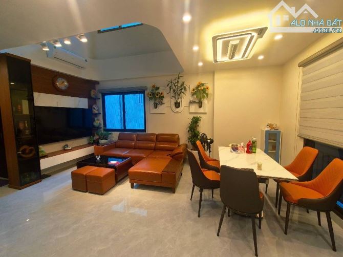 PHỐ TÂY SƠN-ĐỐNG ĐA, 7 TẦNG THANG -DT43M2-MT6.2M-GIÁ CHỈ 14.3 TỶ - 1
