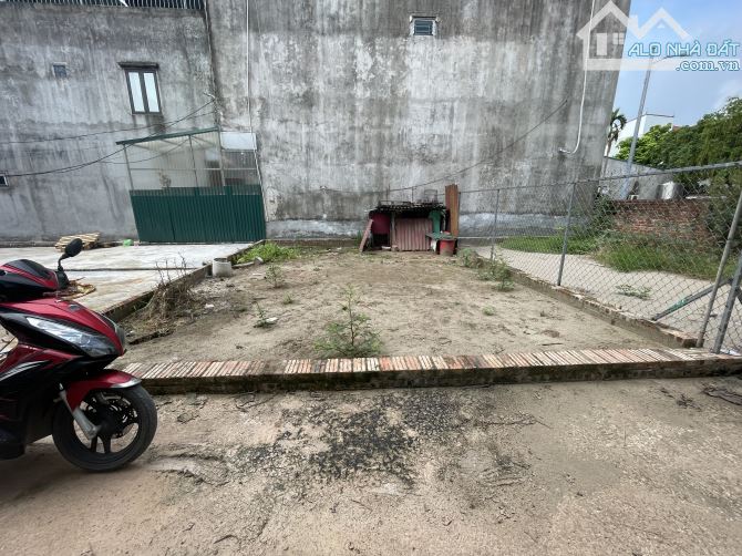 Bán đất Bắc Ninh, sát Đông Anh, đường thông ô tô đỗ, 10m ô tô tránh, mặt tiền hoa hậu, 2tỷ - 1