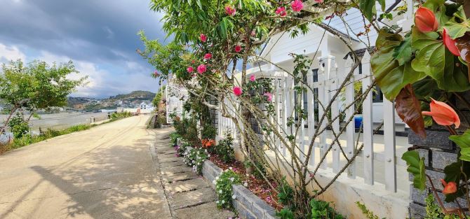 ĐẤT HAI MẶT TIỀN NAM HỒ CÓ VIEW ĐƯỜNG Ô TÔ LỚN BẰNG PHẲNG - 1