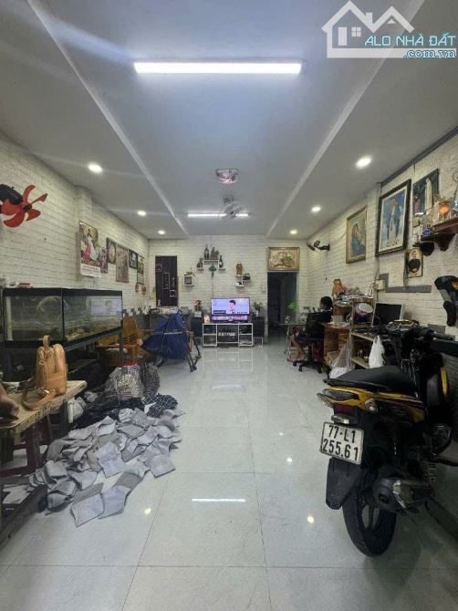 Bán nhà Tân Kỳ Tân Quý giáp AEON Tân Phú hẻm xe hơi gần nhà 56m2 ,2 Tầng Nhỉnh 4 tỷ - 1