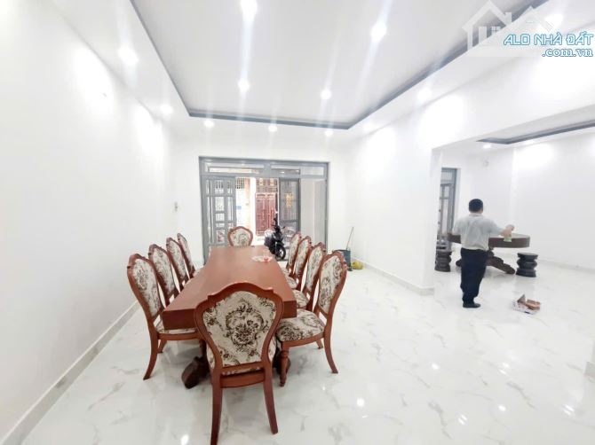 Bán nhà Đ số 19 - Tân Kỳ Tân Quý BHH A  hẻm xe hơi 110m2,2 Tầng Nhỉnh 6 tỷ - 1