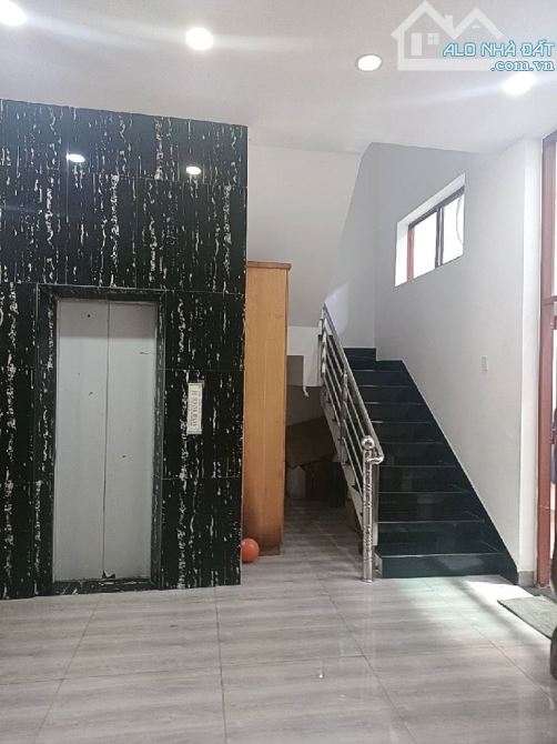 Phú Thọ Hòa - Tân Phú - Đường nhựa 8m - ngang 8m - nở hậu 150m2 - 4 tầng 19tỷ nhỉnh - 2