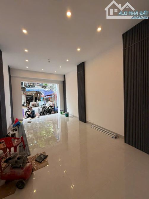 Bán nhà mặt đường Phan Bội Châu - Vị trí đẹp nhất tuyến phố - Kinh doanh - 2