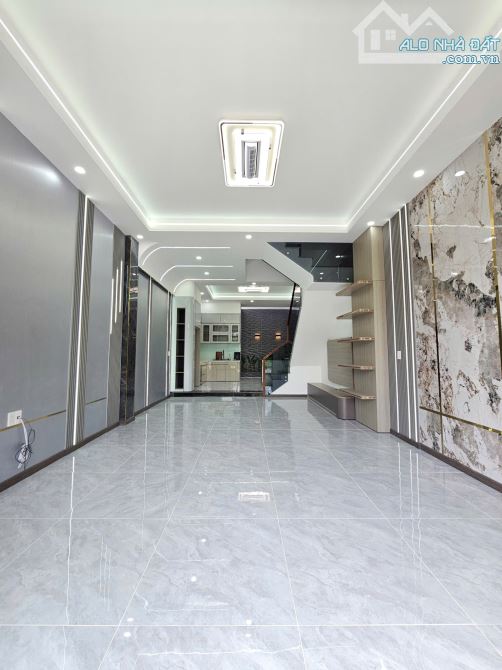 4,2Tỷ TL🔥Bán nhà 1 Trệt 2 Lầu_Ngang 4,7m_KDC Phú Hồng Thịnh 8, p.Bình Chuẩn, Tp.Thuận An - 2