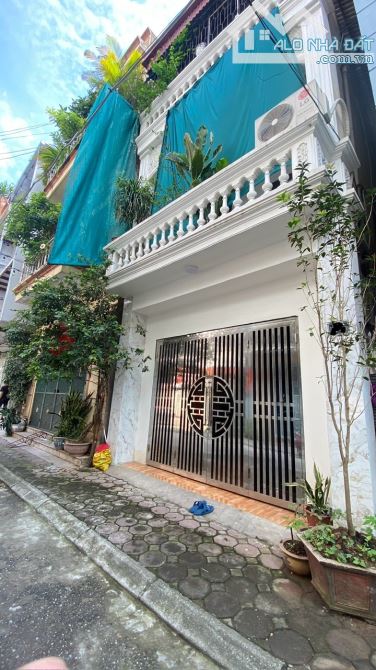 Bán đất tặng nhà 3 tầng, Vũ Xuân Thiều, ô tô tránh, vỉa hè, kinh doanh, phân lô. DT 76m2 - 2