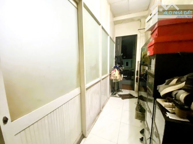 RẺ HIẾM, NHÀ 2 TẦNG HẺM XE HƠI SÁT MẶT TIỀN Đ.SỐ 12 GẦN CHỢ 26/3- 44M2- 4x11. CHỈ 4 TỶ XÍU - 2
