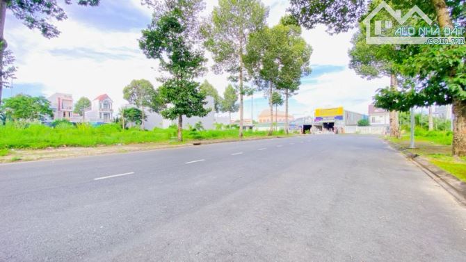 Cho thuê đất ngang 10m  khu Ngân Thuận 8 triệu - 2