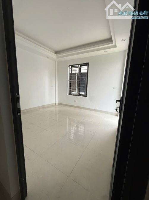 Bán nhà trong ngõ đường Trần Quang Khải - 2