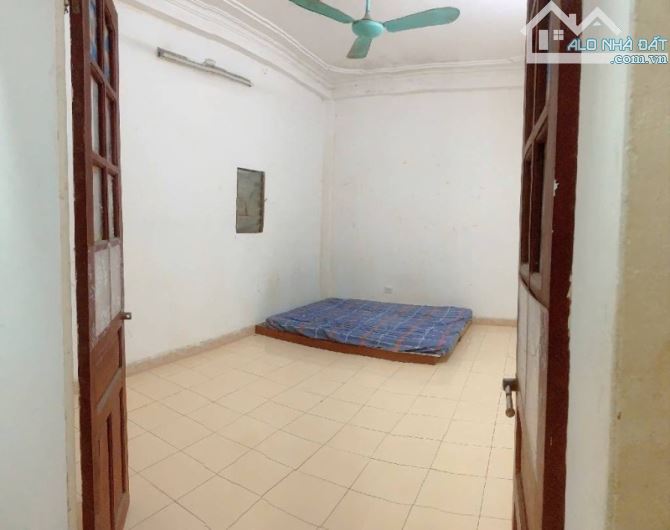 HÀO NAM – ĐỐNG ĐA – 10M RA Ô TÔ TRÁNH – NGÕ NÔNG – DÂN XÂY CHẮC CHẮN – 6 PHÒNG NGỦ – 15.8 - 2