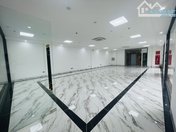 ✨ ĐẲNG CẤP MP HỒ TÙNG MẬU – LÔ GÓC 3 THOÁNG – VỈA HÈ 12M – 8 TẦNG THANG MÁY – CHỈ 155 TỶ - 2