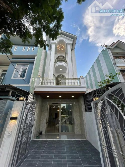 HƠN 7 TỶ CÓ NGAY NHÀ MẶT TIỀN KINH DƯƠNG VƯƠNG - 3 TẦNG PHONG CÁCH TÂN CỔ ĐIỂN - 2