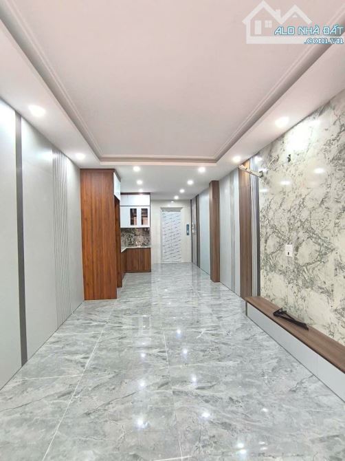 Bán nhà Sài Đồng,Long Biên 7 tầng,38m oto tránh nhỉnh 10 tỷ - 2