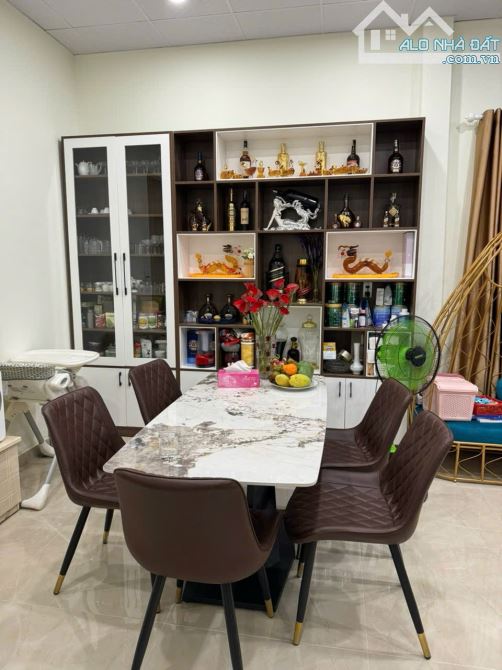 NHÀ TRỆT XINH XẮN 130m2 góc 2mt ngang 9.5 hạ chỉ 6.9 tỷ - 3