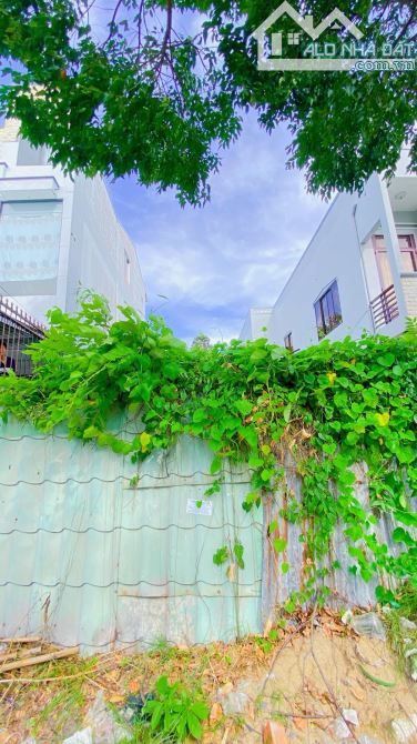 Cho thuê đất  mặt tiền Nguyễn Đệ 10 triệu - 3
