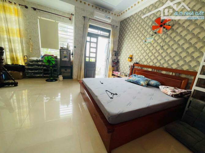 Biệt Thự 5 Tầng - 20m Ra Nguyễn Ảnh Thủ - Đường Xe Tải Thông Huỳnh Thị Hai - Ngay Tô Ký. - 3