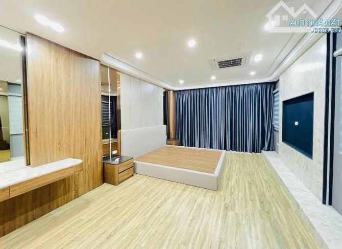 Bán nhà Khuất Duy tiến Thanh Xuân 70m2, mặt tiền 5m, plo ô tô tránh, kinh doanh, 2 thoáng. - 3