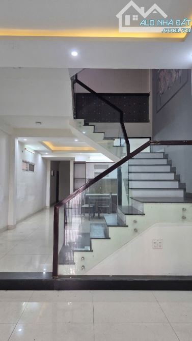 🌷 BÁN NHÀ 2 TẦNG MẶT TIỀN ĐƯỜNG NGHYỄN NHƯ HẠNH, HOÀ MINH - 3
