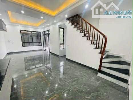 Bán nhà trong ngõ đường Trần Quang Khải - 3