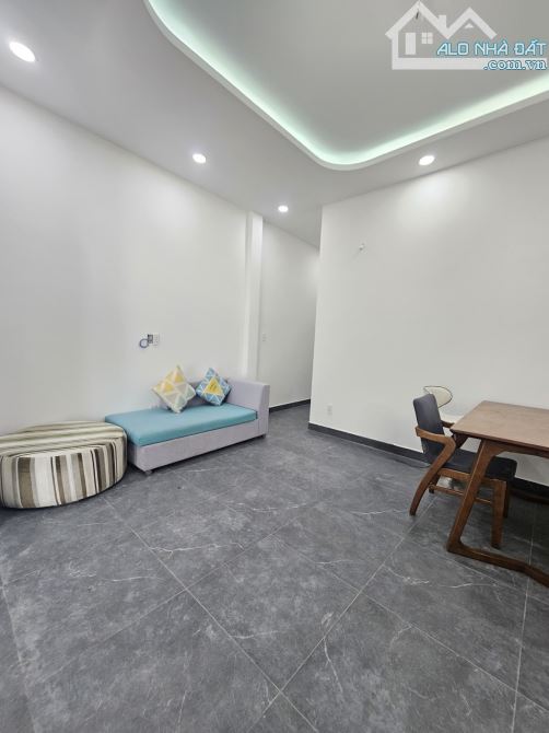 Bán Nhà Hóc Môn - 47M2 ( 4 x12 ) -cấp 4- Hẻm Ba Gác -  Chỉ 2,5Tỷ. - 3