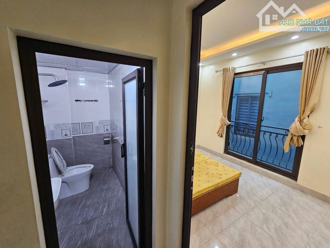 🌹🌹🌹NHÀ DÂN XÂY THẠCH BÀN CỔ LINH- 36M 4 TẦNG - 5,4 TY CÁCH Ô TÔ TRÁNH CHỈ 10M - 3