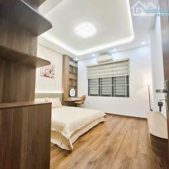 Hoa Hậu Phố Minh Khai 35m2, Full Đồ, Ngõ Nông, 4PN, Rẻ không có căn thứ hai - 3