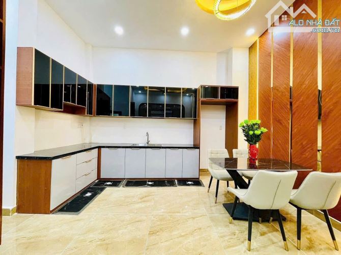 Bán nhà MỚI KIN ngay Lê Văn Sỹ🇻🇳 DT 5,7 x 6m🇻🇳 5 Tầng-4PN-4WC chỉ 8 tỷ hơn - 3