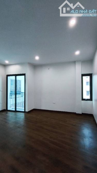 VIP NHÀ ĐẸP PHẠM VĂN ĐỒNG CẦU GIẤY 7 TẦNG THANG MÁY Ô TÔ GẦN NHÀ. - 3