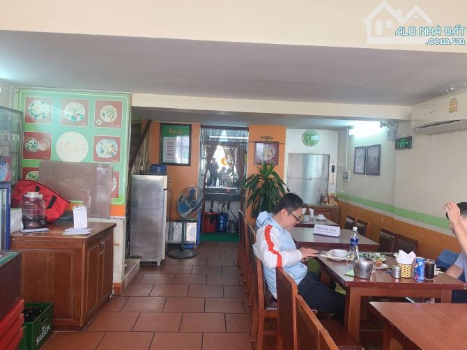 Bán nhà 4 tầng mặt phố Trần Hưng Đạo, Hoàn Kiếm, lô góc, vỉa hè rộng, kinh doanh cực tốt, - 3