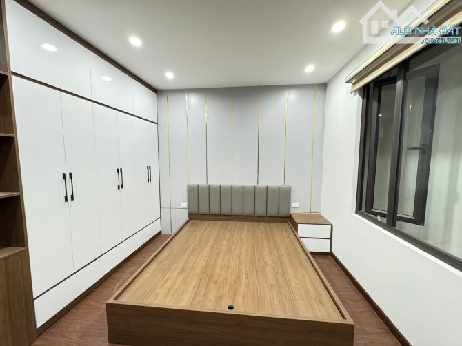 ĐỘI CẤN PHÂN LÔ ÔTÔ TRÁNH 50M 5T MT 5m 25Tỷ VỈA HÈ KHU VỰC DÂN TRÍ CAO TOÀN QUAN CHỨC - 3