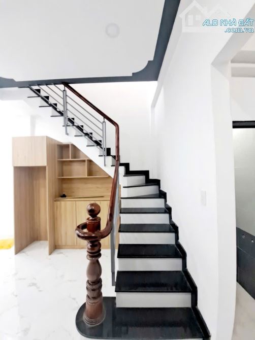 Bán nhà Đ số 19 - Tân Kỳ Tân Quý BHH A  hẻm xe hơi 110m2,2 Tầng Nhỉnh 6 tỷ - 3