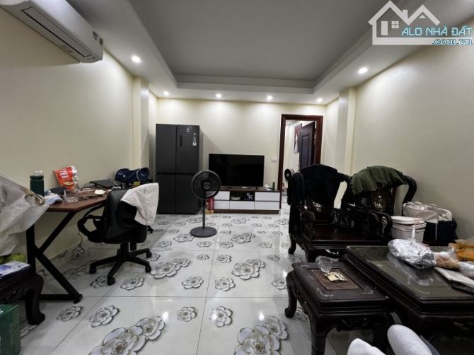 LINH QUANG – 6T THANG MÁY – DÒNG TIỀN 40TR/THÁNG – GẦN HỒ – CÁCH Ô TÔ 5M – 17.6 TỶ - 3