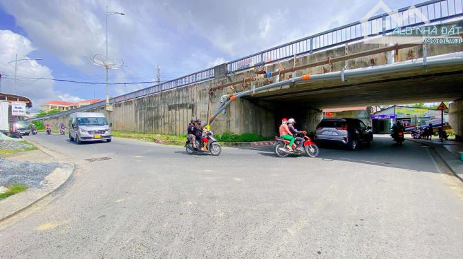 Cho thuê đất 3.600 m2 đường 3/2 có view sông 25 triệu - 4