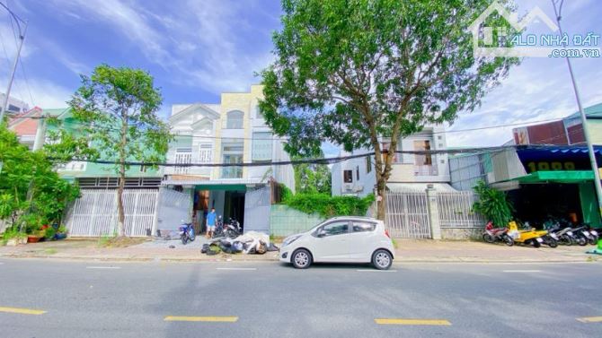 Cho thuê đất 135 m2 khu Ngân Thuận 6  triệu - 4