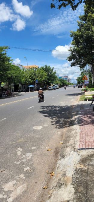 Cho thuê nhà mới mặt tiền đường Võ Văn Kiệt gần cafe Ngọc tùng, The Wall coffee - 4