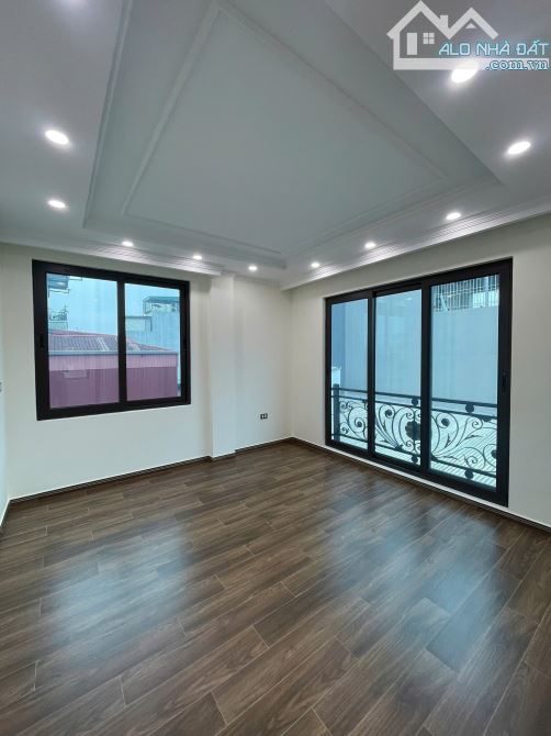 BÁN NHÀ PHÂN LÔ 23 TỶ 45m 9 TẦNG MT 4,2m VỈA HÈ Ô TÔ TRÁNH KINH DOANH VĨNH PHÚC BA ĐÌNH - 4